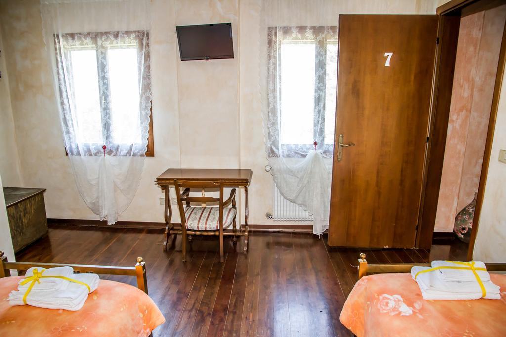 Agriturismo Ca' Alleata Каорле Екстериор снимка