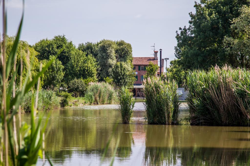 Agriturismo Ca' Alleata Каорле Екстериор снимка