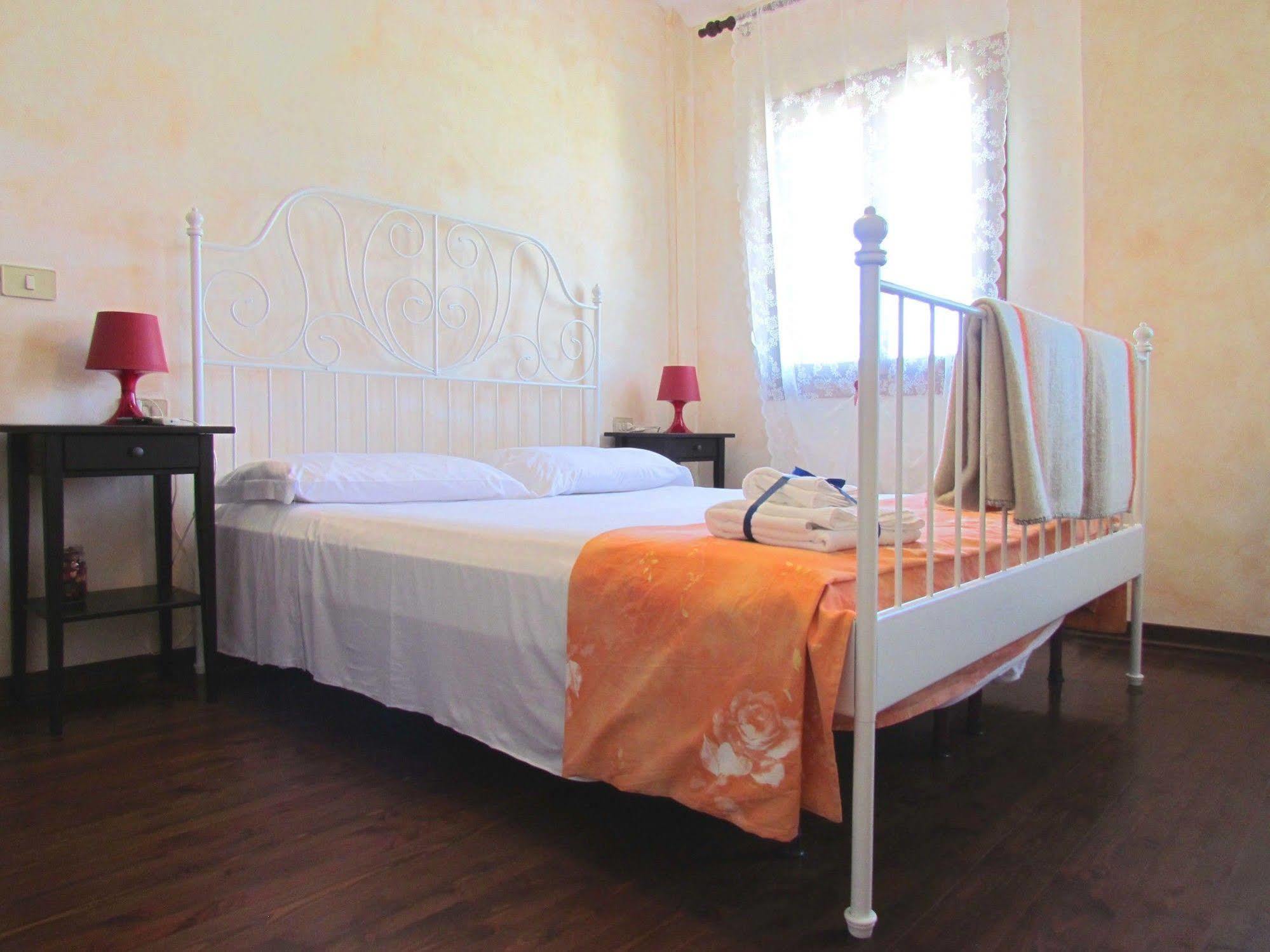 Agriturismo Ca' Alleata Каорле Екстериор снимка
